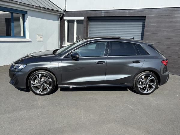 AUDI A3 SPORTBACK 40 TFSI e HYBRIDE RECHARGEABLE 204 S LINE BVA