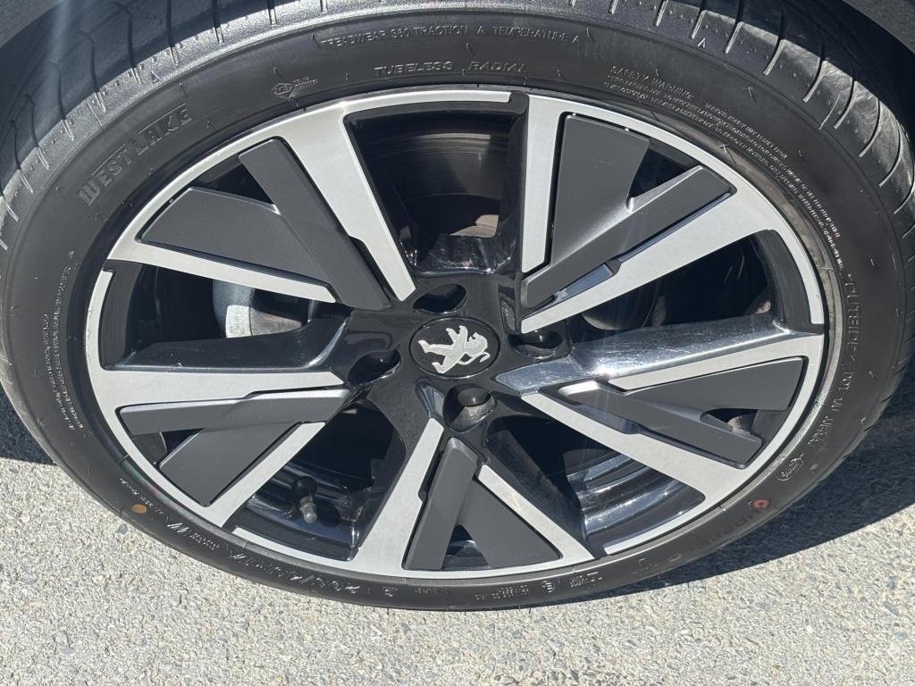 PEUGEOT 208 1,2 PURETECH 100 S_S GT BV6